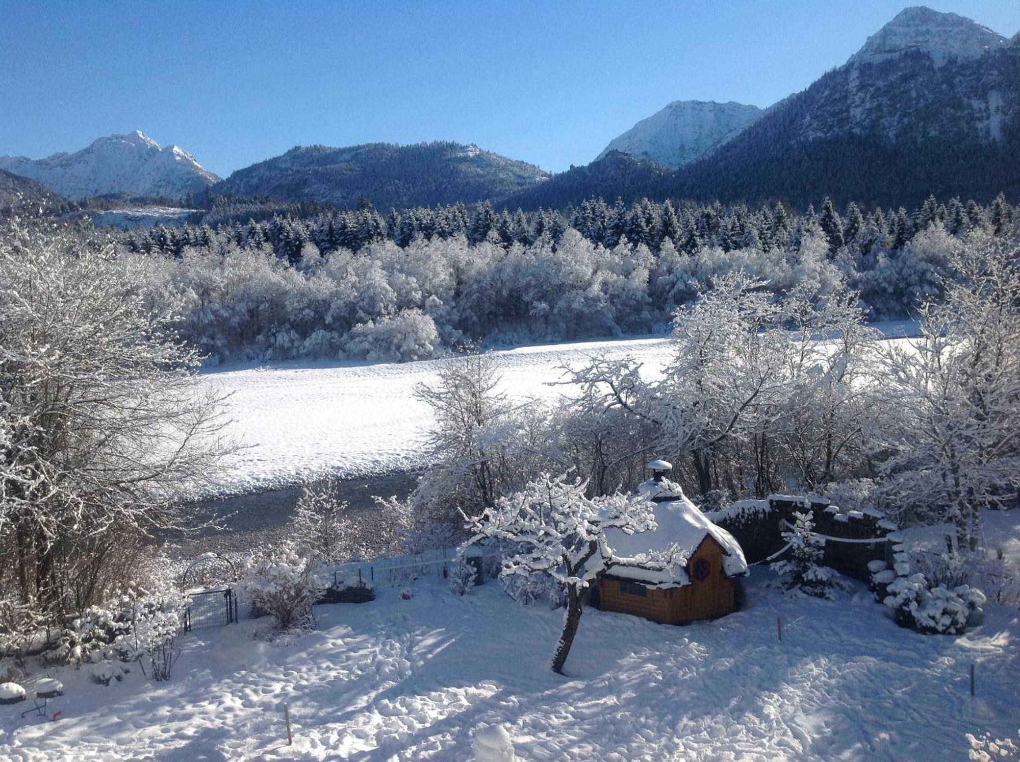 Pension Beim Kruemmling Reutte Exteriér fotografie